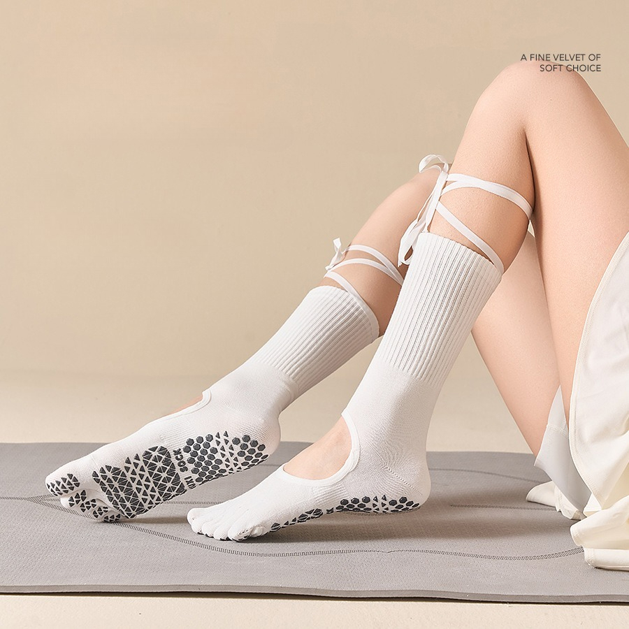 Women's Lace-Up Grip Yoga Sock - Youtube Yoga Pilates recension och pris